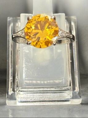 Yellow Round-Cut  Ring
